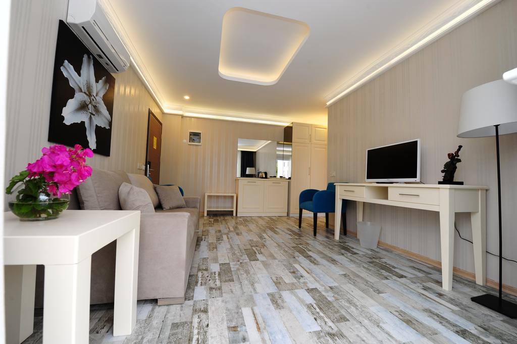 Delita Suite Hotel Turkbuku 골터크부쿠 외부 사진